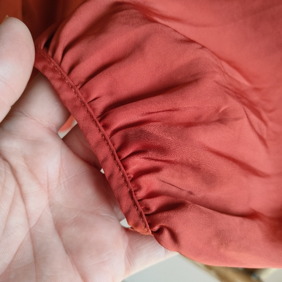 🌹The Quiet Luxury Collection🌹 H&M Brick Orange Peasant Blouse - Picture 5 of 17
